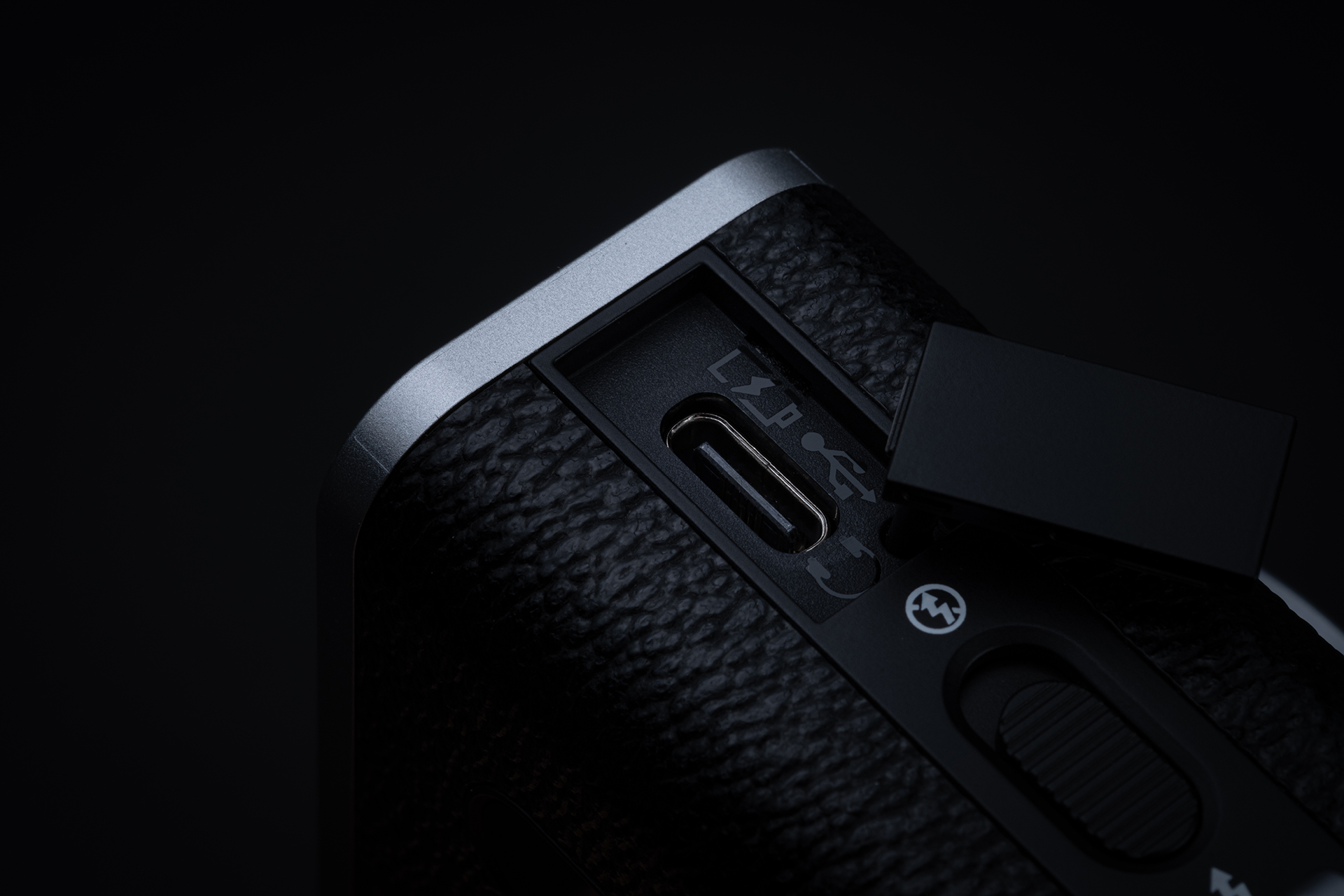 KV X half black back 46 Kopie