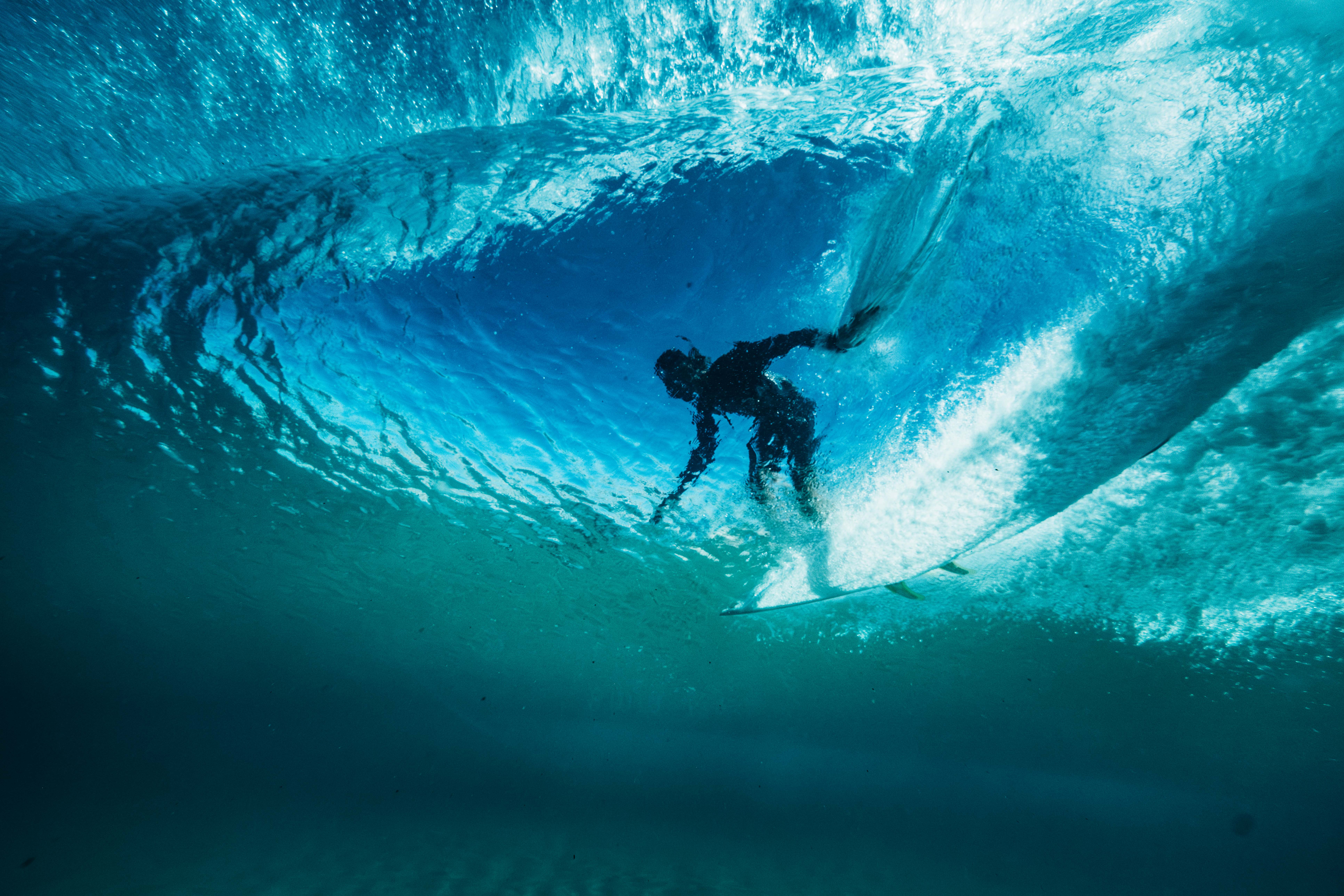 LOIC BEHIND THE WAVE