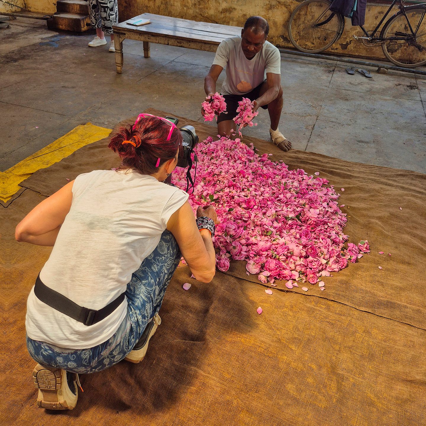 Alessandra Meniconzi at work at Pranav’s distillery in Kannauj, India. For this photographic project, she used the FUJIFILM GFX100S II along with the GF20-35mmF4 R WR and FUJINON GF100-200mmF5.6 R LM OIS WR lenses.