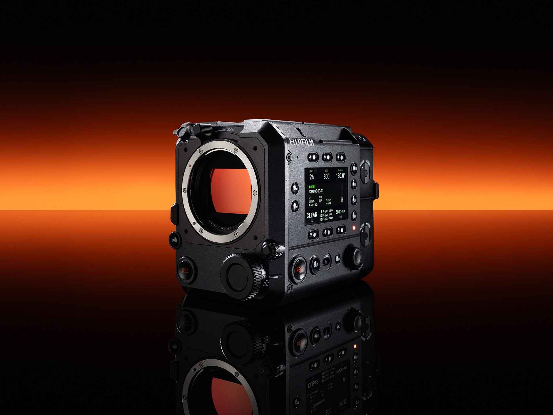 FUJIFILM GFX ETERNA 550250 R2 threequarterSENSOR Kopie