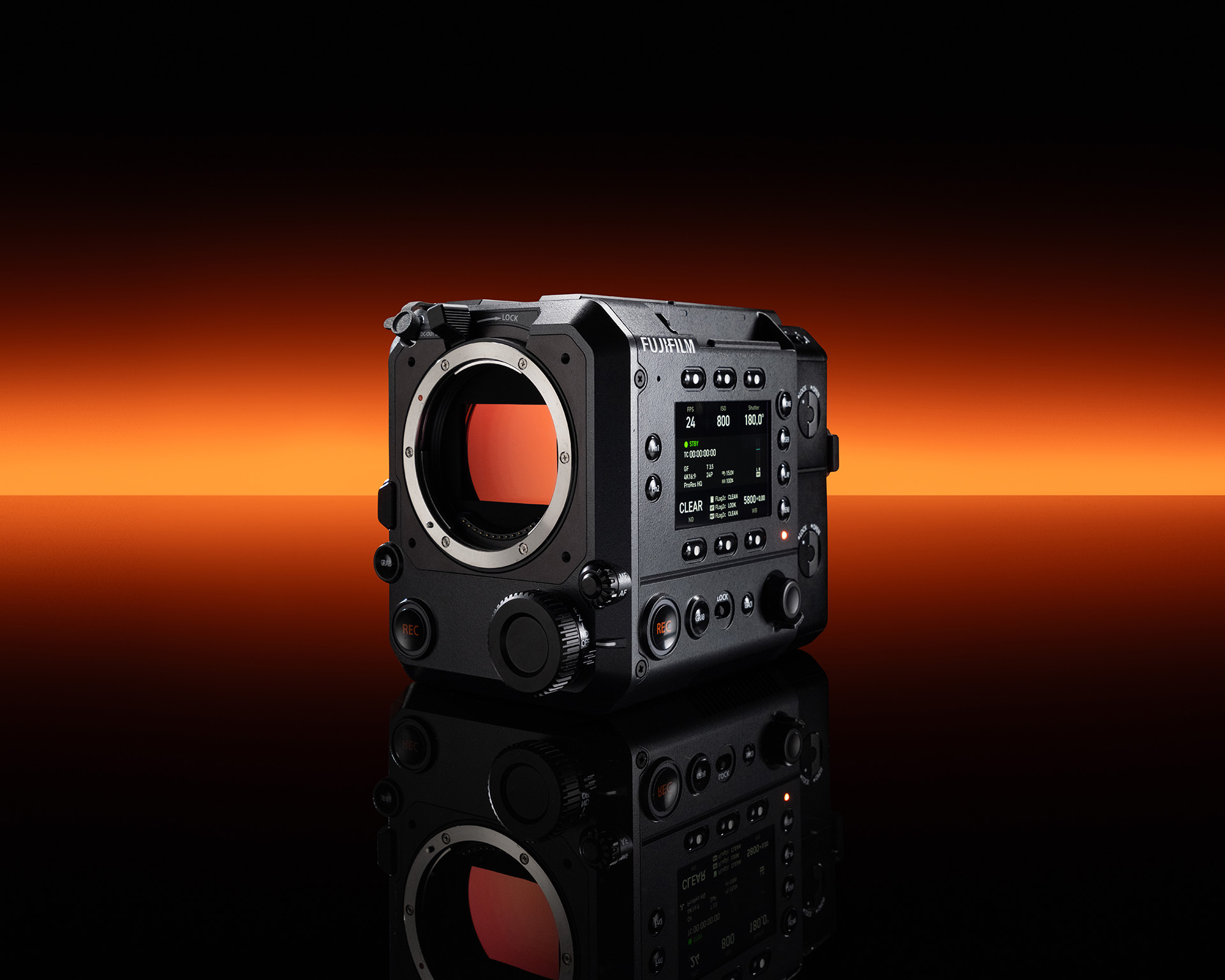 FUJIFILM GFX ETERNA 550250 R2 threequarterSENSOR Kopie